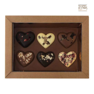 Köstliche Tafel Milchschokolade "Herzen" mit 6 Herz-Medaillons & gefüllt mit Nüssen und Früchten von l'Esprit de Paris