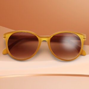 Schicke Sonnenbrille "City" mit golden-honigfarbener Fassung im Cat-eye-Stil von Have A Look