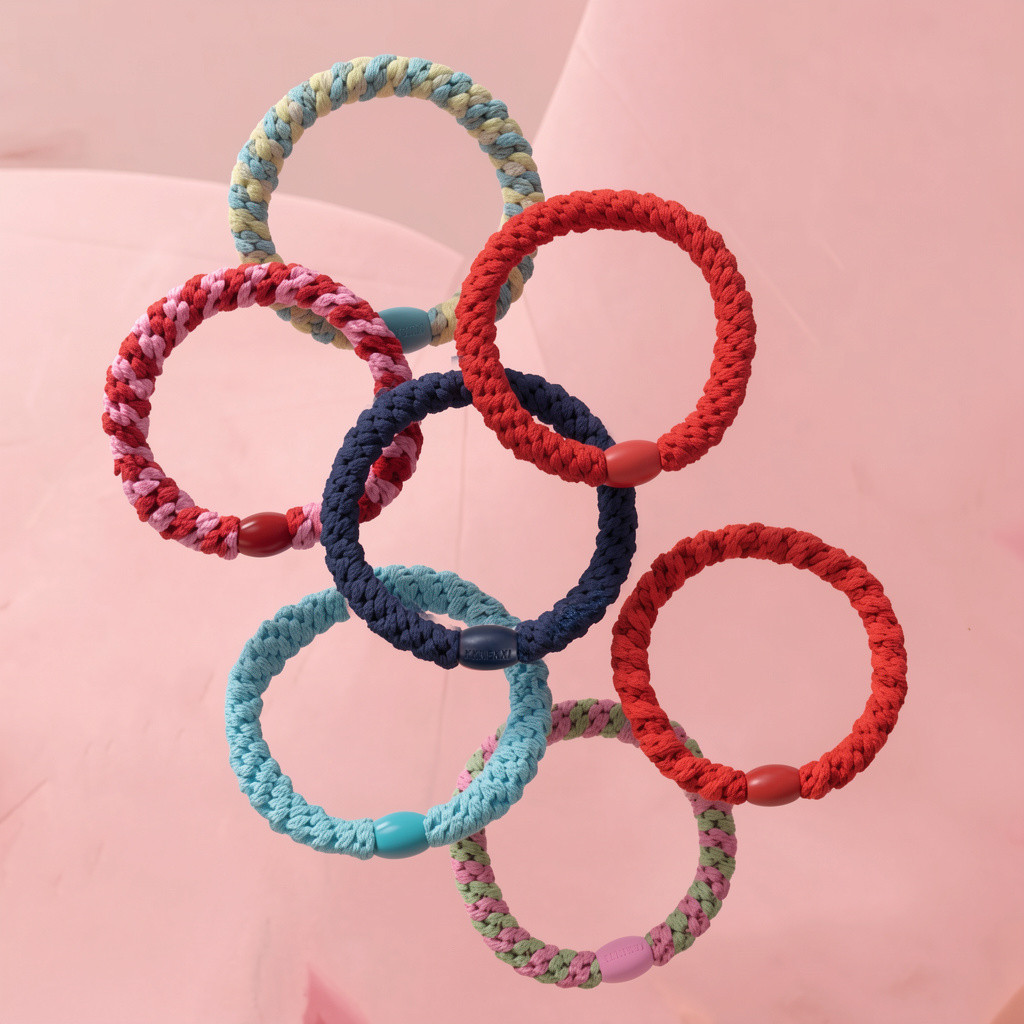 Coole, praktische Haargummis in verschiedenen Farben und Designs von KKNEKKI