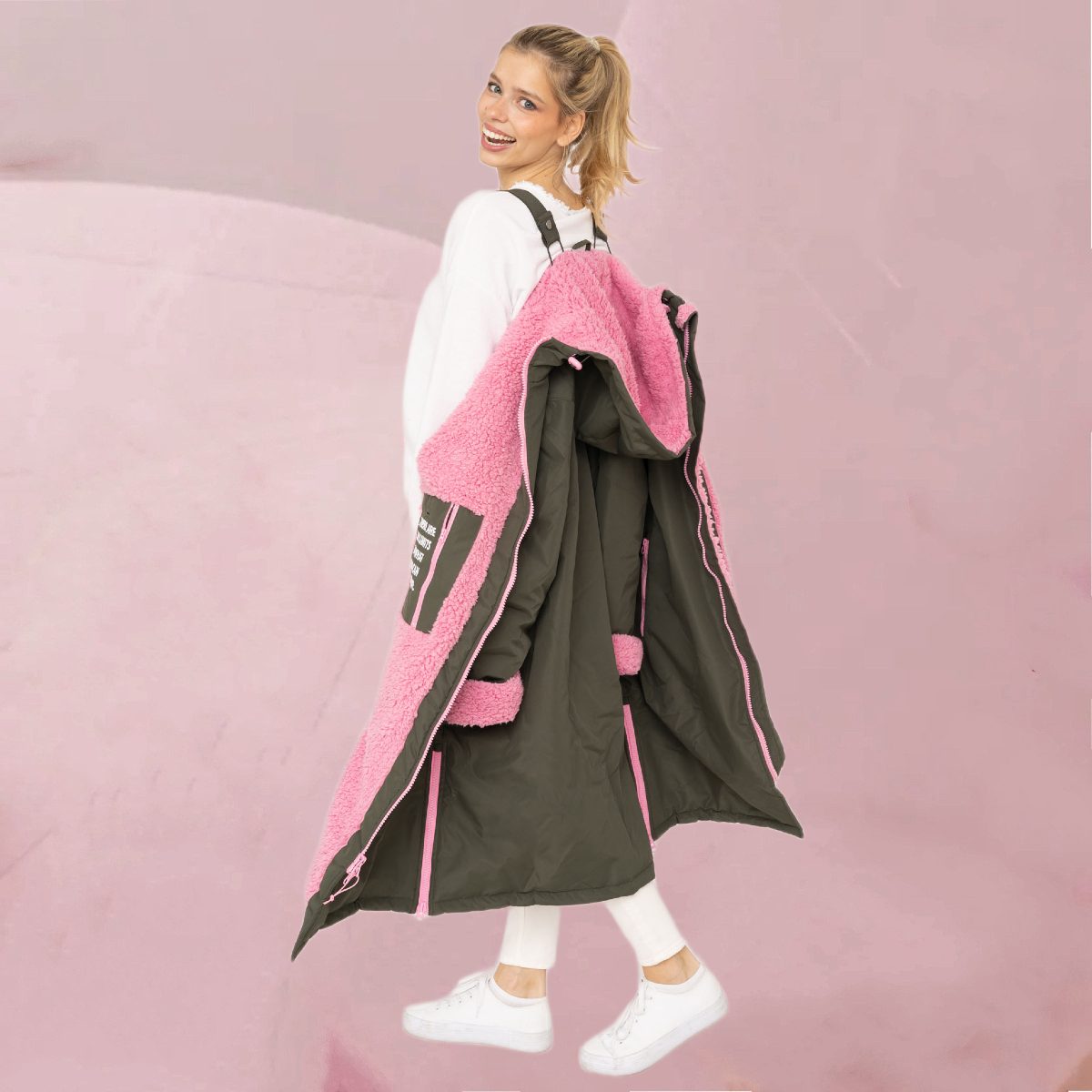 Flotte Windjacke "Oversize ZH" in verschiedenen, trendigen Farben von Zwillingsherz