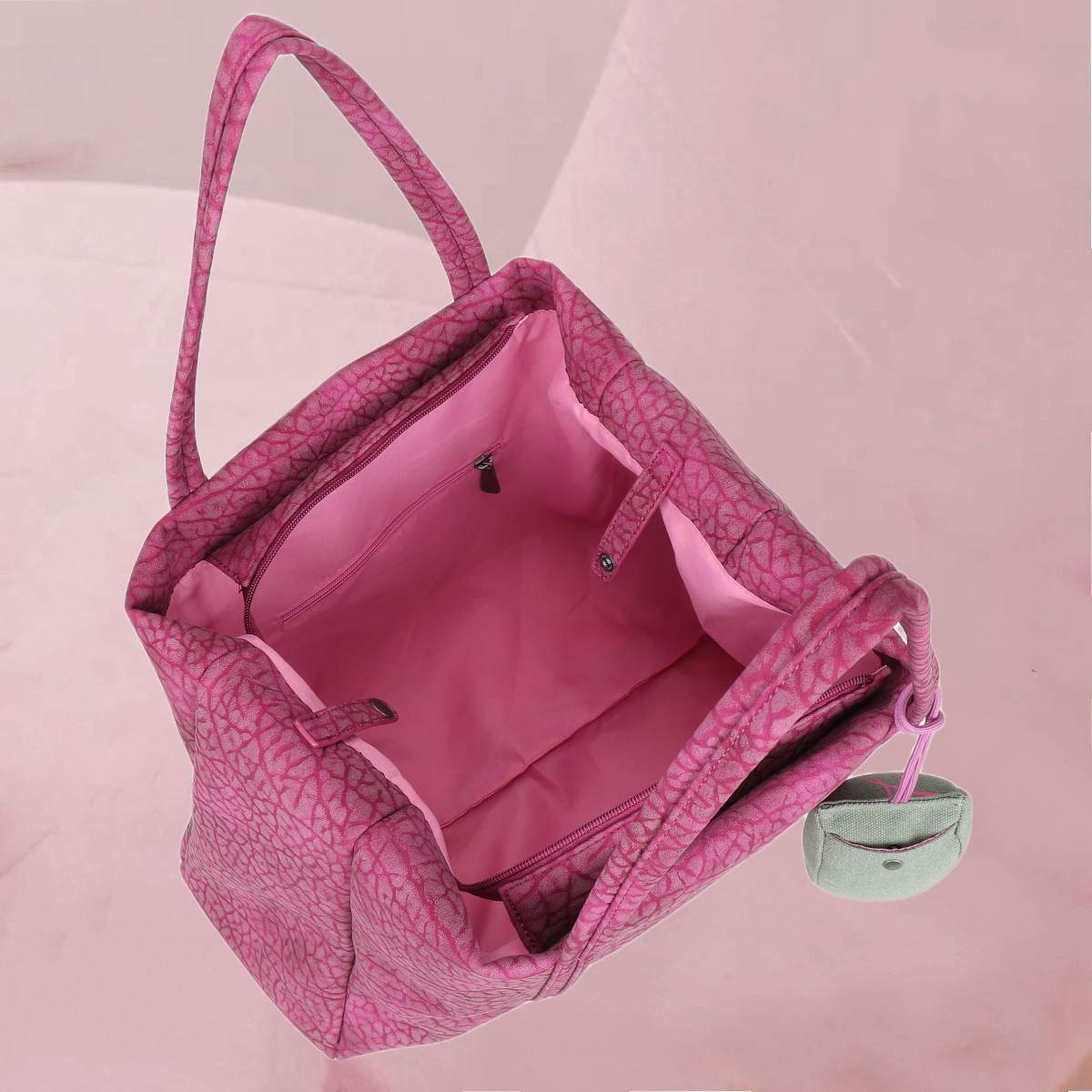 Hübscher Shopper "Ella Shopper Wild Berry" im gemusterten Wildbeerenton von fritzi