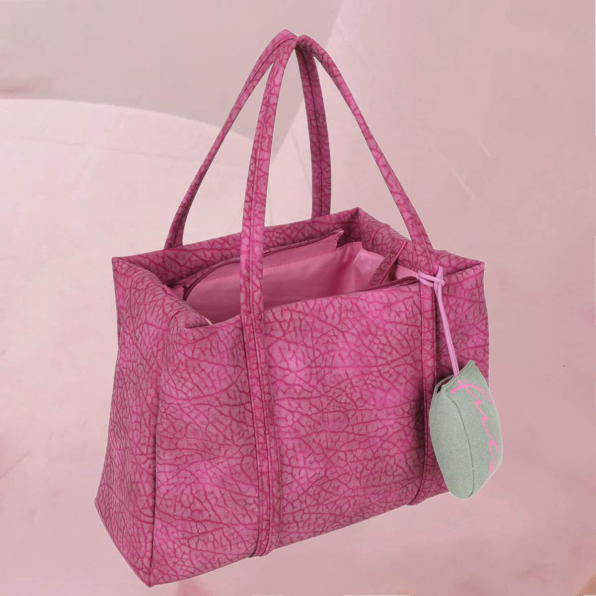 Hübscher Shopper "Ella Shopper Wild Berry" im gemusterten Wildbeerenton von fritzi