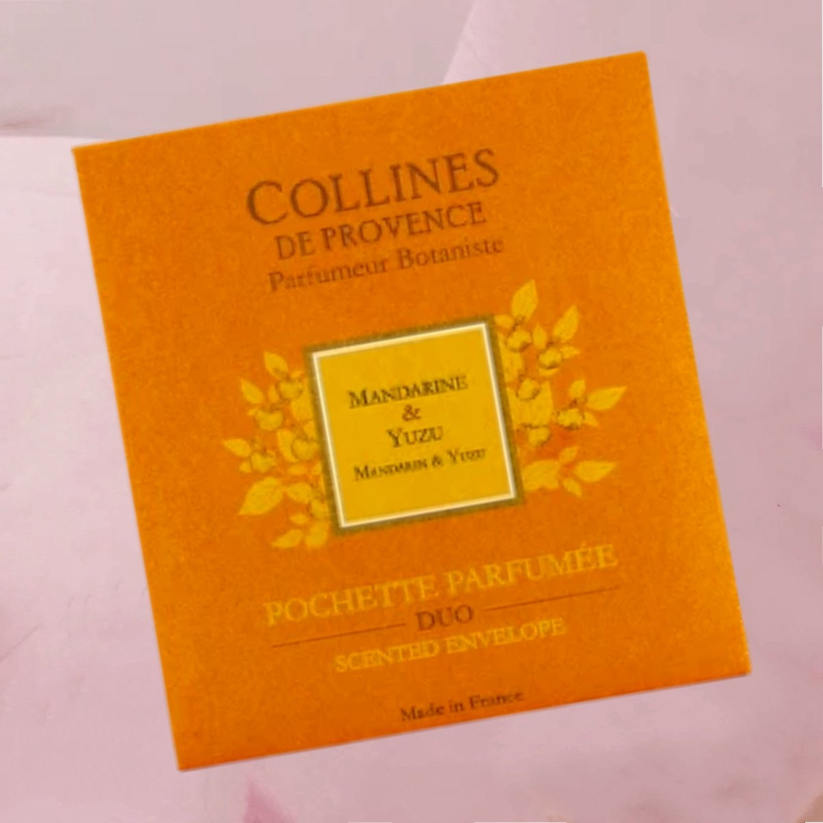 Exklusive Duftsachets mit originellen, kostbaren Duftkreationen im 6g-Säckchen von Collines de Provence