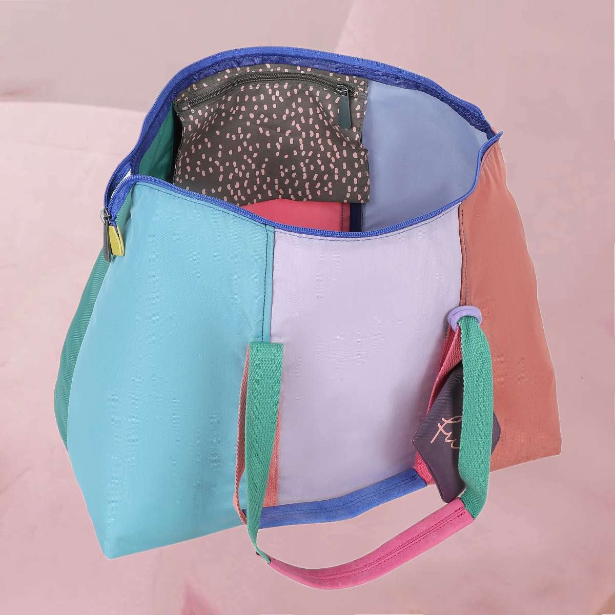 Praktischer Shopper "My Shopper Limited Multi" im farbenfrohen Design von fritzi