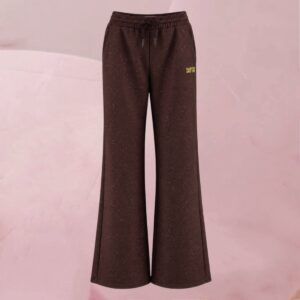 Flott-legere Hose "Broek Froukje" mit dezenten Glitzerelementen auf Dunkelbraun von Harper & Yve