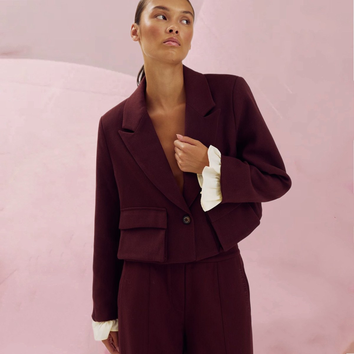 Elegant-cooler Blazer "Ivy-Blazer Red Port“ in edlem Bordeaux-Ton von Harper & Yve