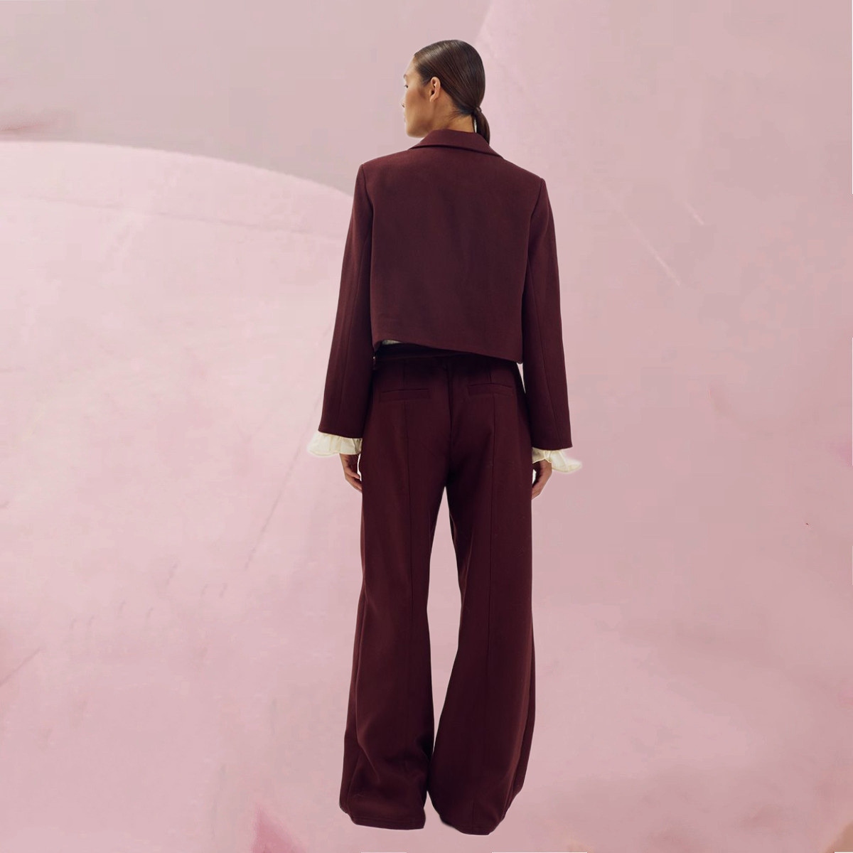 Elegant-cooler Blazer "Ivy-Blazer Red Port“ in edlem Bordeaux-Ton von Harper & Yve