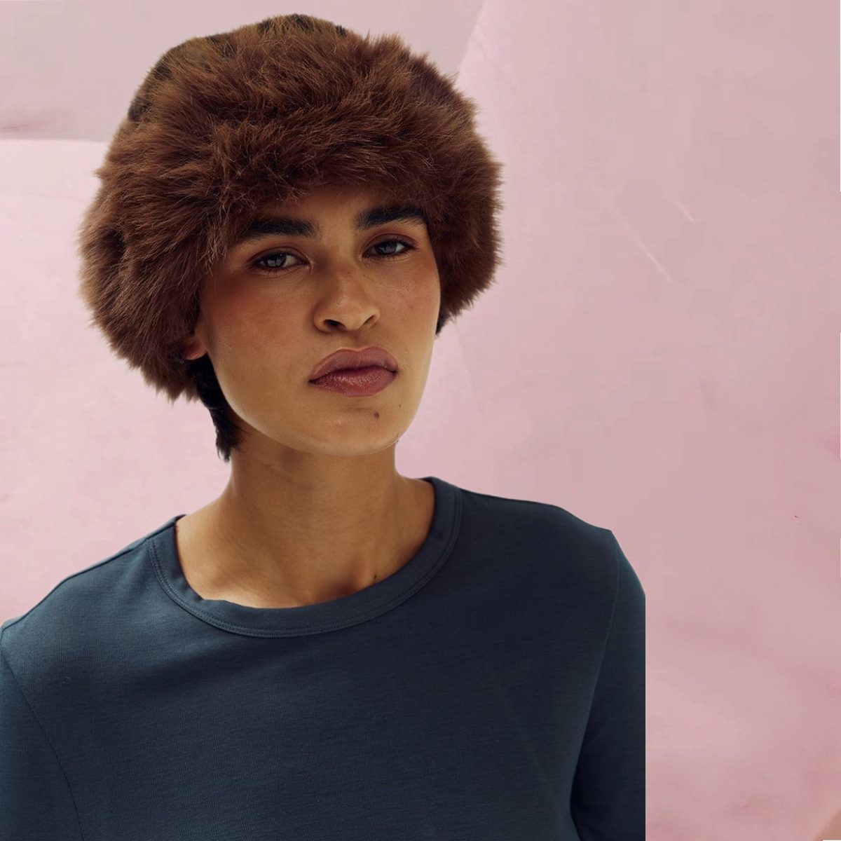 Kuschelig warme Kunstfell-Mütze "Sia Muts Lexie Leopard" im flotten Leo-Style von Harper & Yve