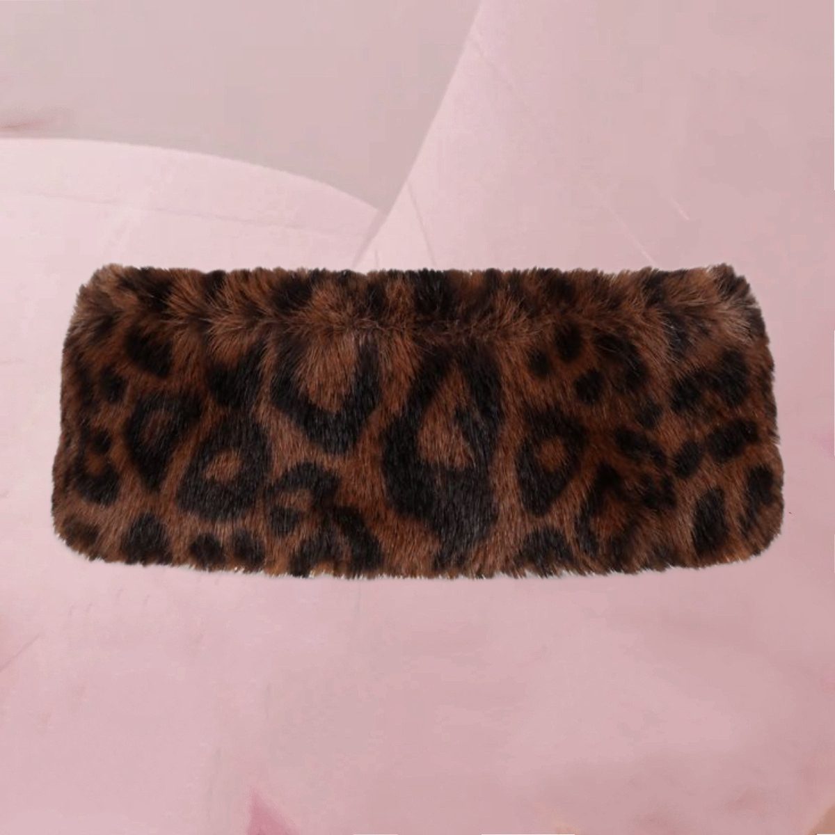 Flauschig wärmendes Haarband "Tyla-Headband Lexie Leopard" im Leo-Style auf Dunkelbraun von Harper & Yve